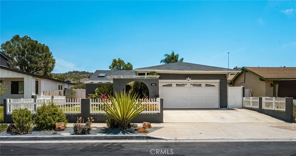 4154 E Fauna Avenue Anaheim Hills, CA 92807
