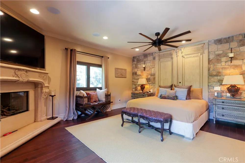 4759 Lemona Sherman Oaks, CA 91403