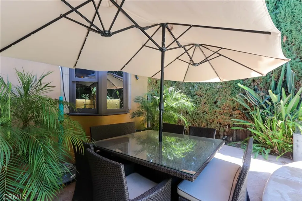 4759 Lemona Sherman Oaks, CA 91403