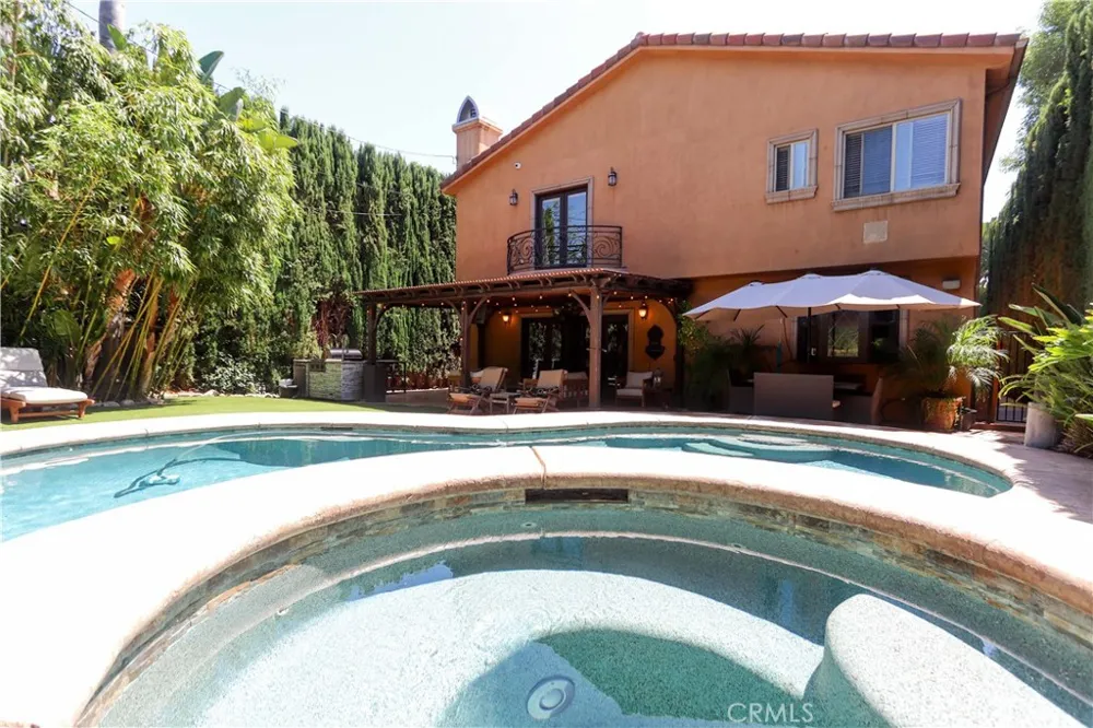 4759 Lemona Sherman Oaks, CA 91403