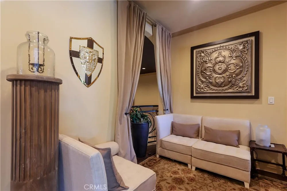 4759 Lemona Sherman Oaks, CA 91403