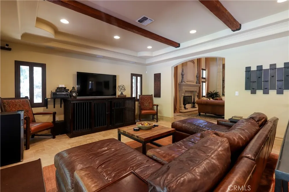4759 Lemona Sherman Oaks, CA 91403