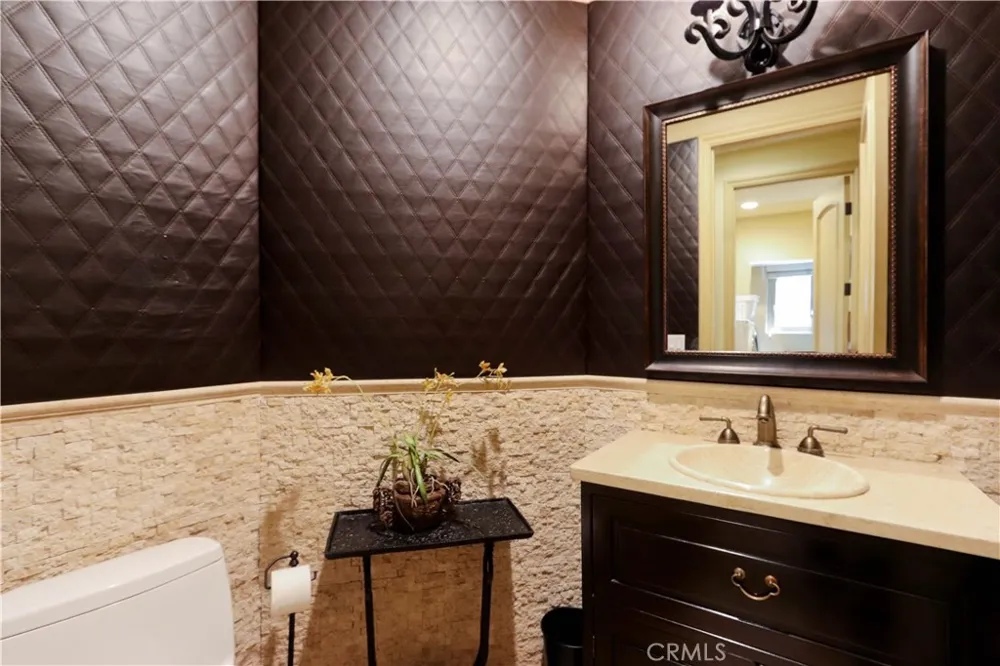 4759 Lemona Sherman Oaks, CA 91403