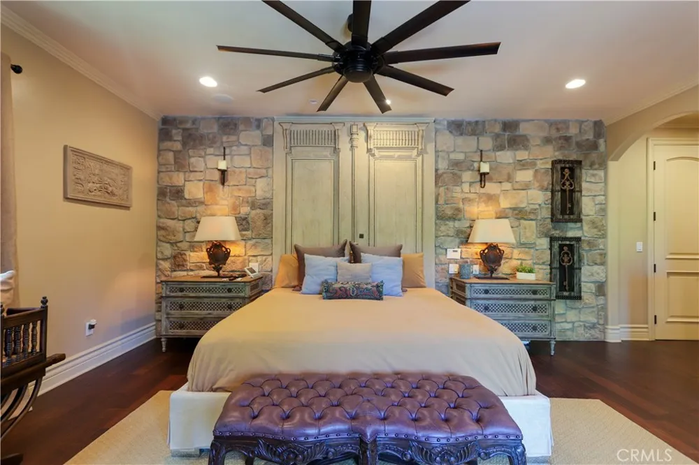 4759 Lemona Sherman Oaks, CA 91403
