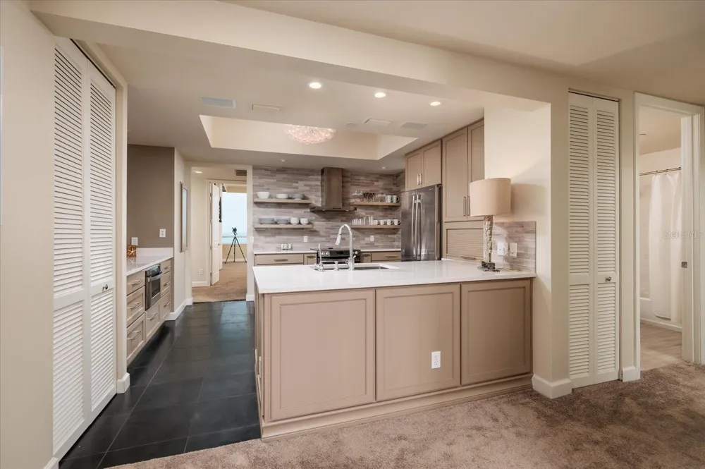 1560 GULF BOULEVARD #1101 Clearwater Beach, FL 33767