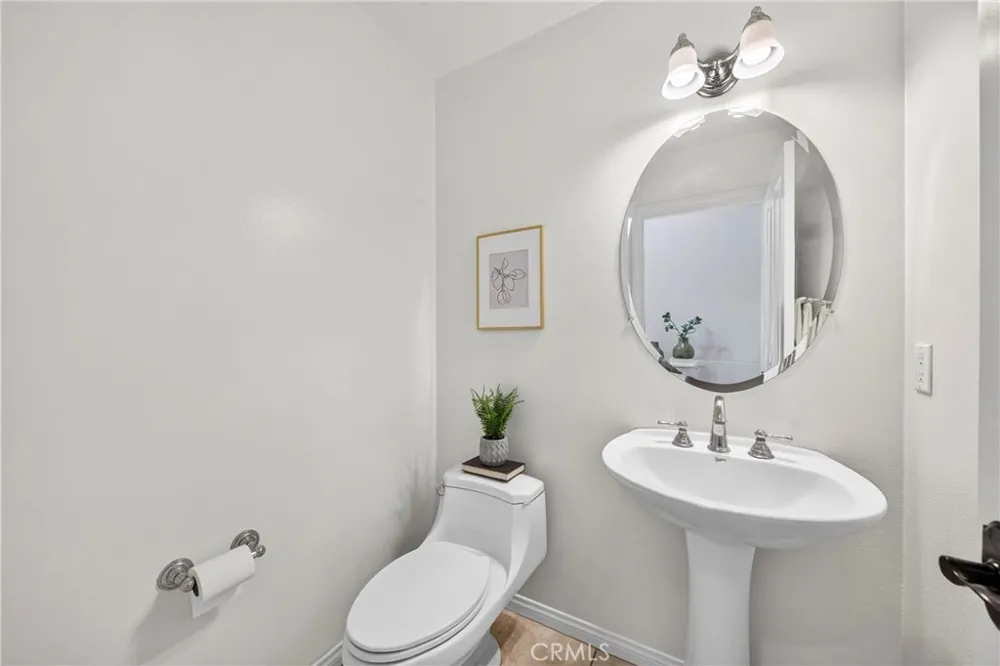 344 Santa Maria Anaheim, CA 92801