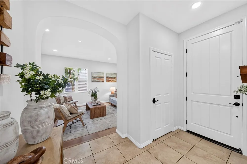 344 Santa Maria Anaheim, CA 92801