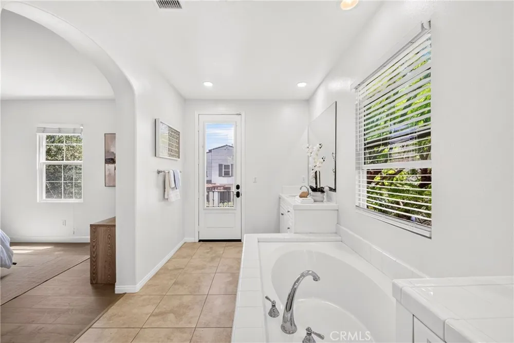 344 Santa Maria Anaheim, CA 92801