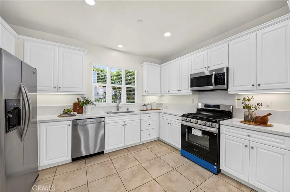 344 Santa Maria Anaheim, CA 92801