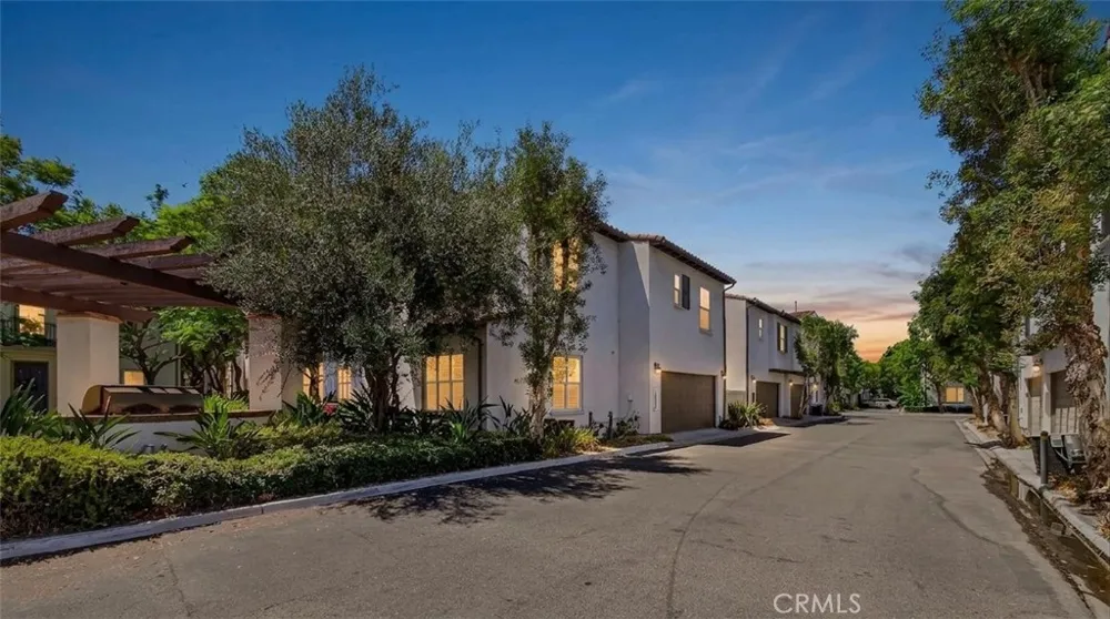 344 Santa Maria Anaheim, CA 92801