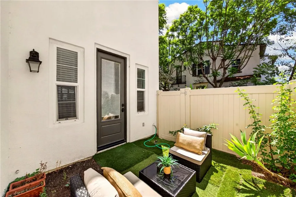 344 Santa Maria Anaheim, CA 92801