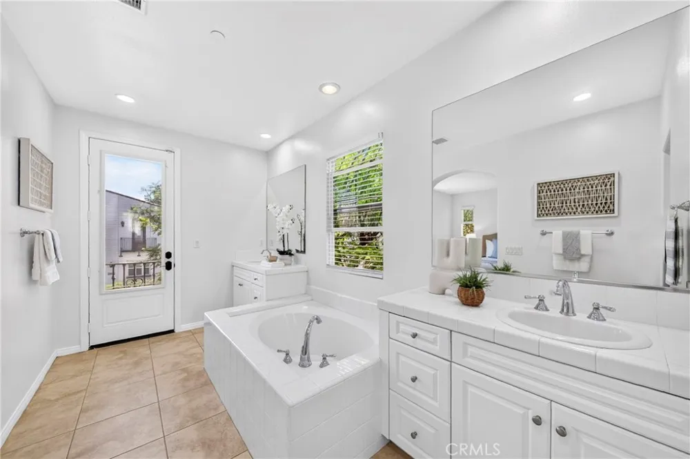 344 Santa Maria Anaheim, CA 92801