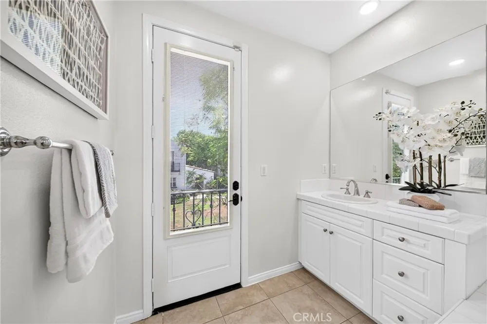 344 Santa Maria Anaheim, CA 92801
