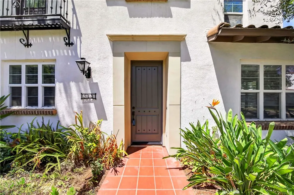 344 Santa Maria Anaheim, CA 92801