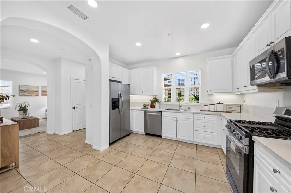 344 Santa Maria Anaheim, CA 92801