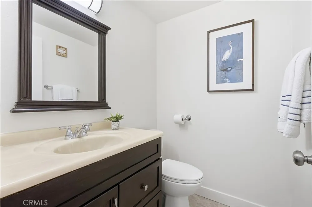 321 W Hermitage Azusa, CA 91702