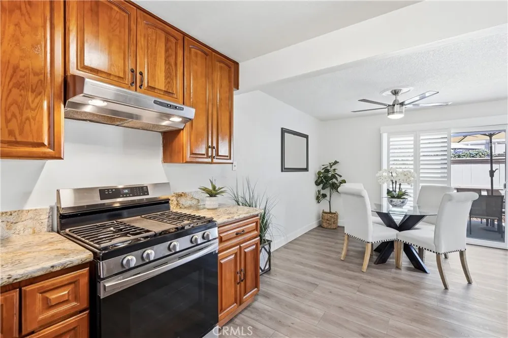 321 W Hermitage Azusa, CA 91702