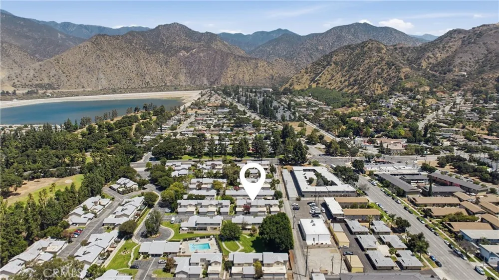 321 W Hermitage Azusa, CA 91702