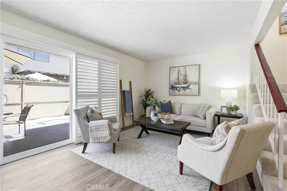 321 W Hermitage Azusa, CA 91702