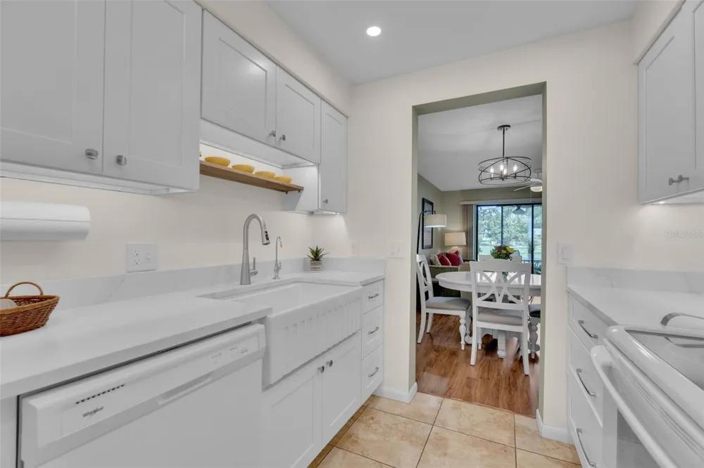 4644 LONGWATER #97 Sarasota, FL 34235