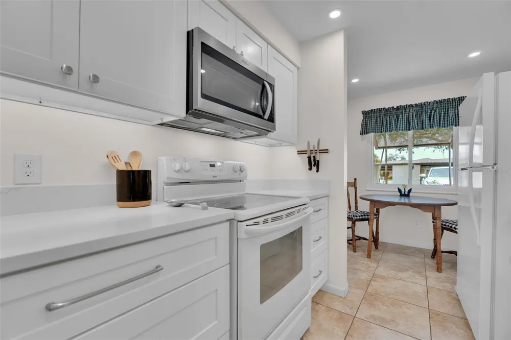 4644 LONGWATER #97 Sarasota, FL 34235