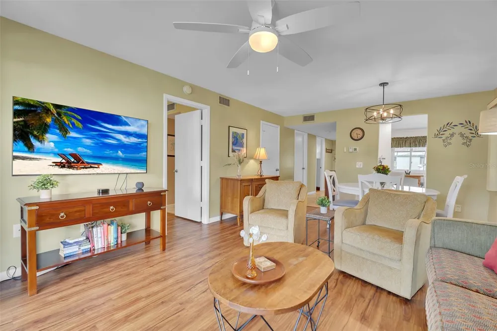 4644 LONGWATER #97 Sarasota, FL 34235