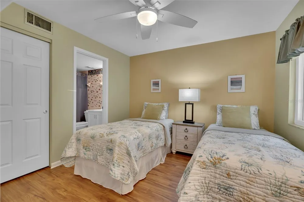 4644 LONGWATER #97 Sarasota, FL 34235