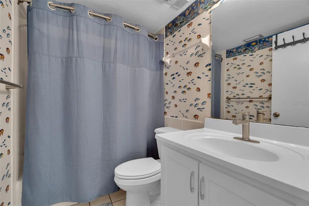 4644 LONGWATER #97 Sarasota, FL 34235