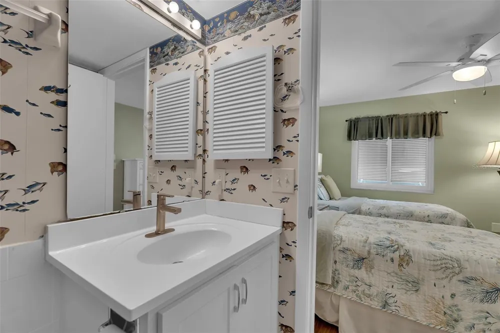 4644 LONGWATER #97 Sarasota, FL 34235
