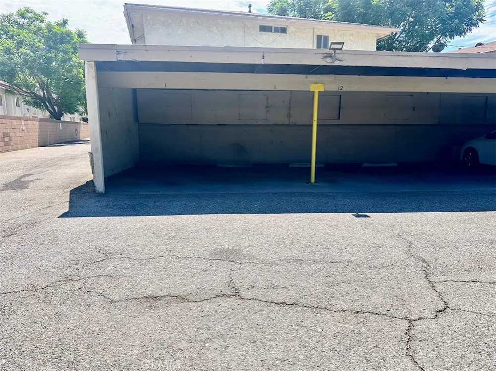 5593 Pioneer Boulevard #1 Whittier, CA 90601