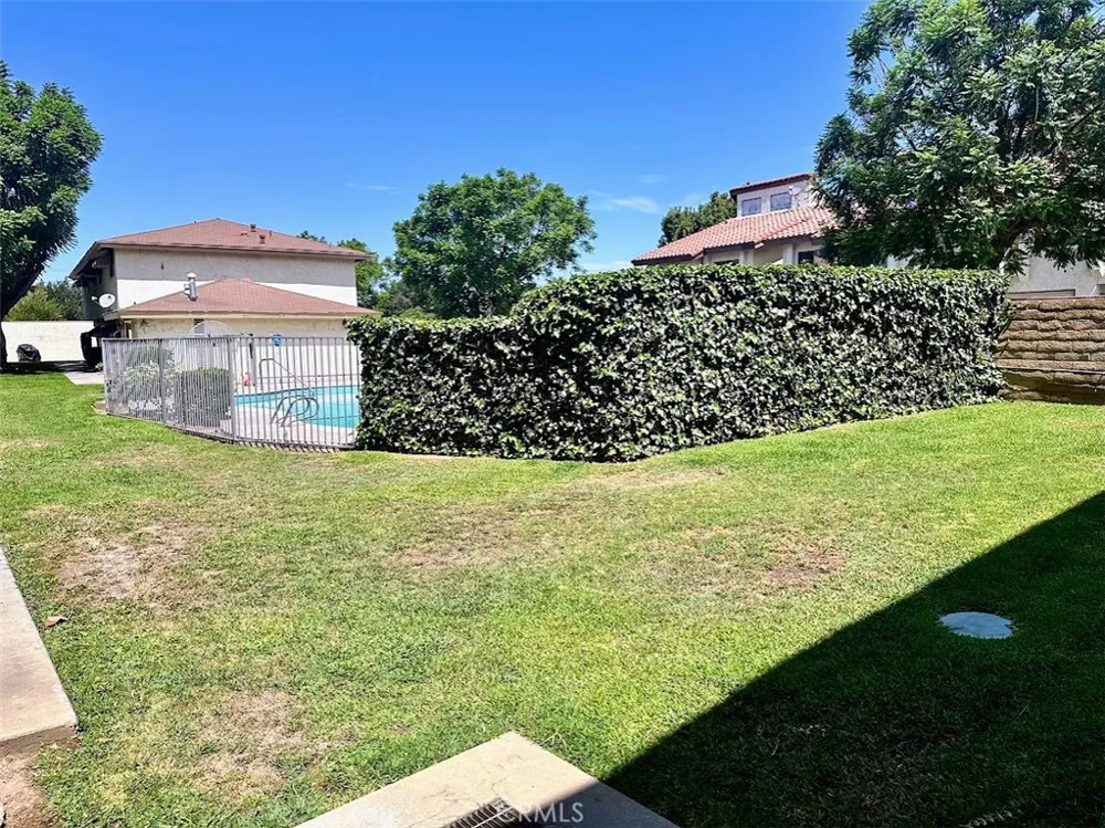 5593 Pioneer Boulevard #1 Whittier, CA 90601
