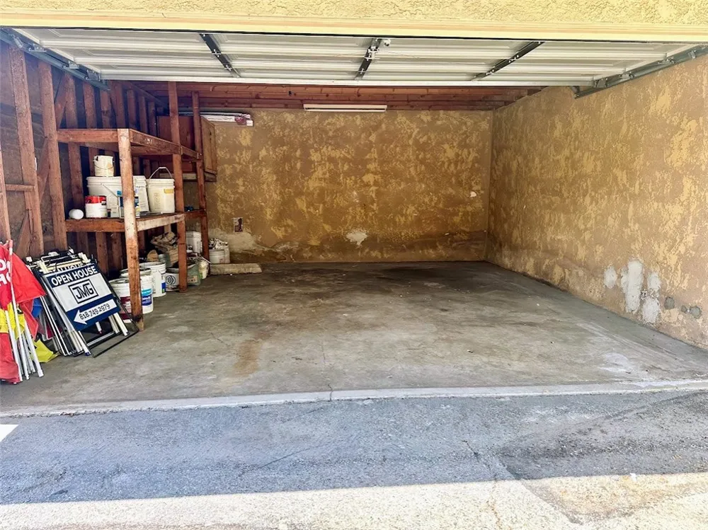 5593 Pioneer Boulevard #1 Whittier, CA 90601
