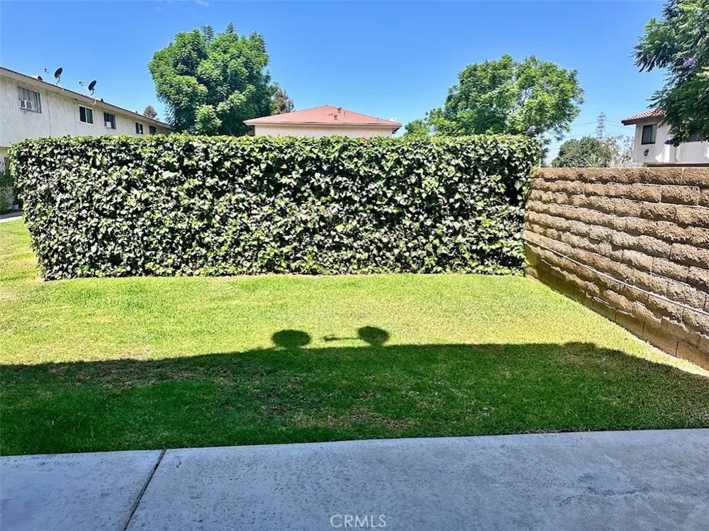 5593 Pioneer Boulevard #1 Whittier, CA 90601