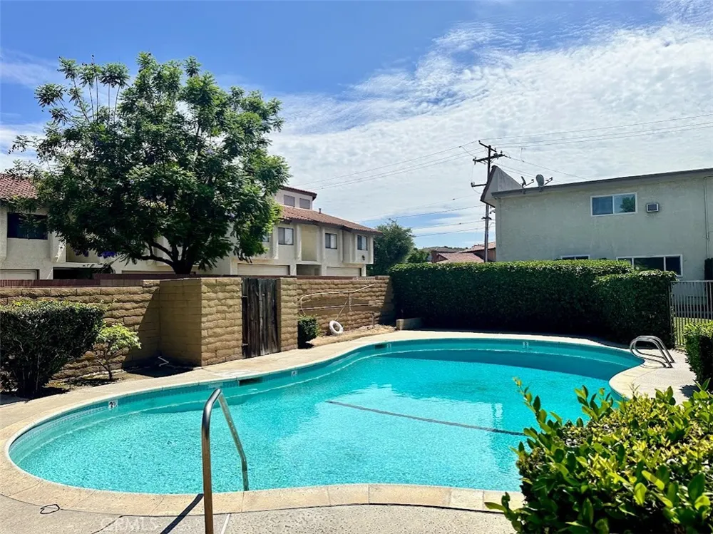 5593 Pioneer Boulevard #1 Whittier, CA 90601
