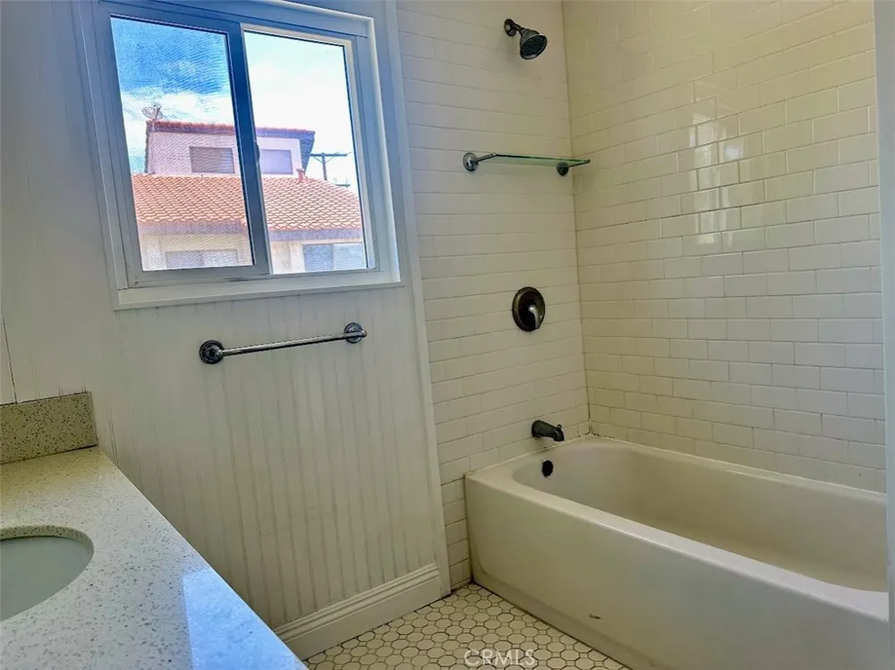 5593 Pioneer Boulevard #1 Whittier, CA 90601