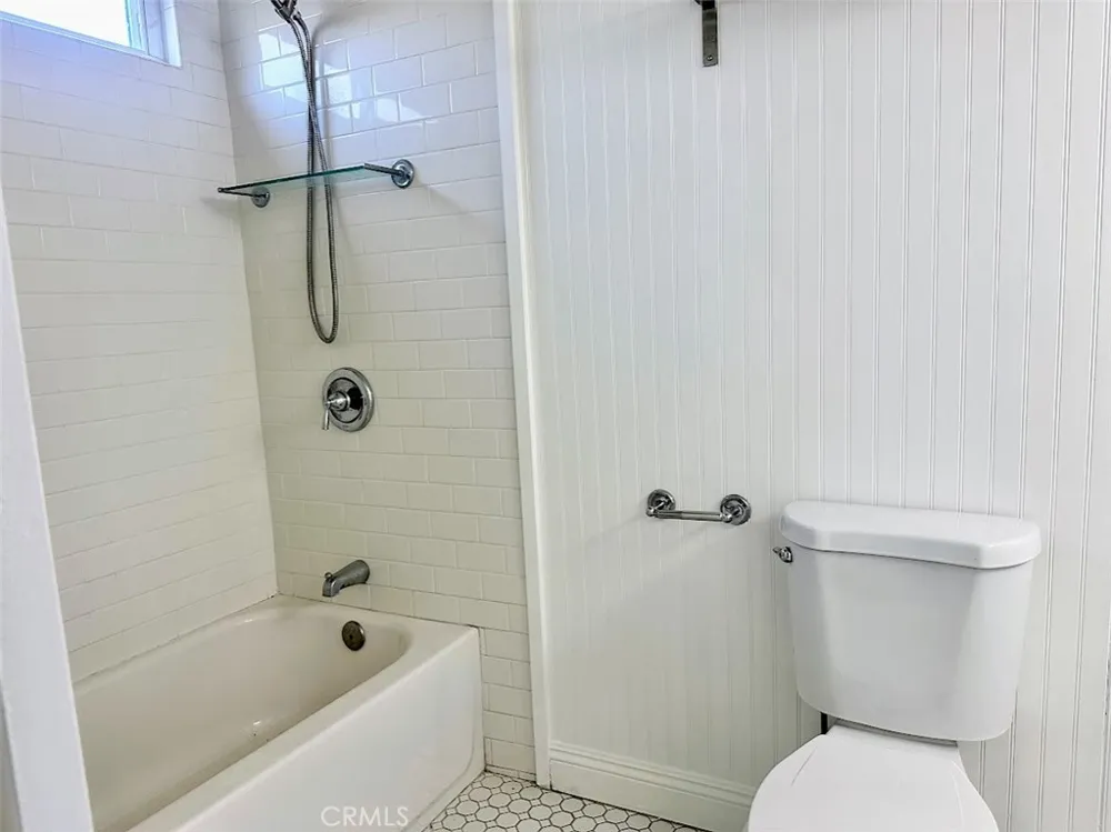 5593 Pioneer Boulevard #1 Whittier, CA 90601
