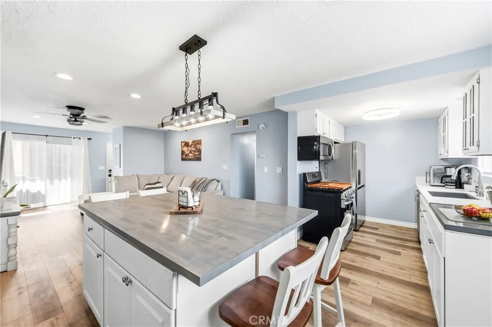 21522 Belshire #12 Hawaiian Gardens, CA 90716