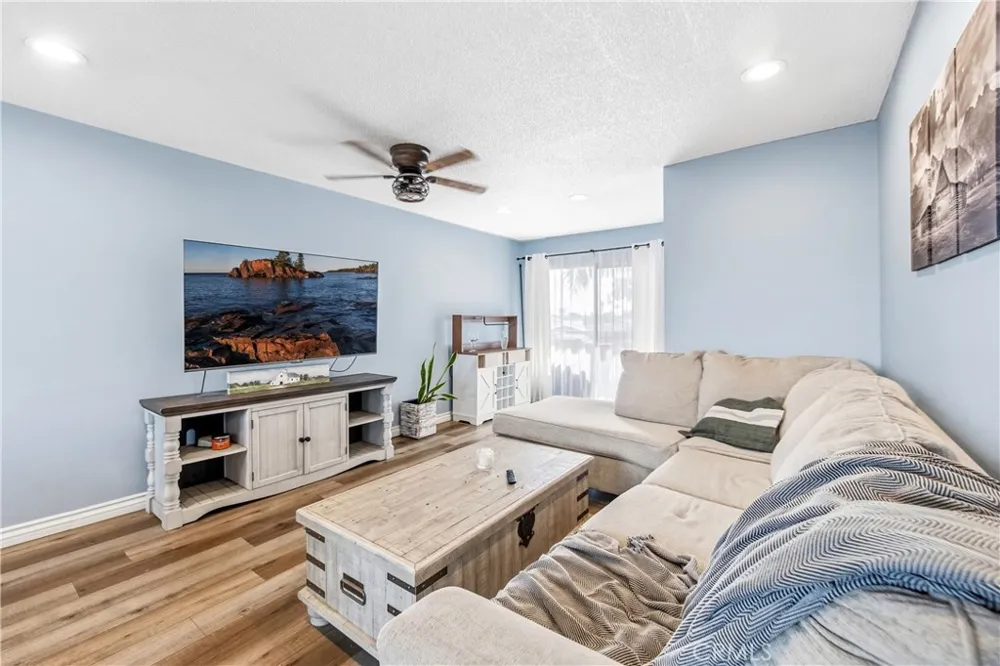 21522 Belshire #12 Hawaiian Gardens, CA 90716