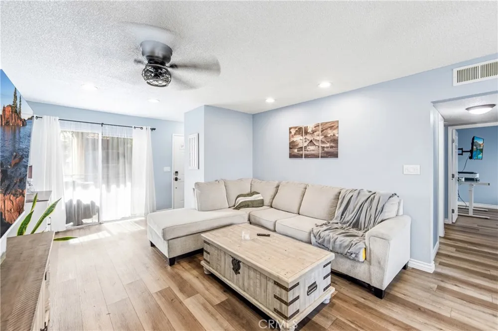 21522 Belshire #12 Hawaiian Gardens, CA 90716