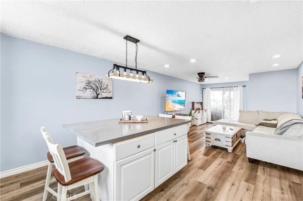 21522 Belshire #12 Hawaiian Gardens, CA 90716