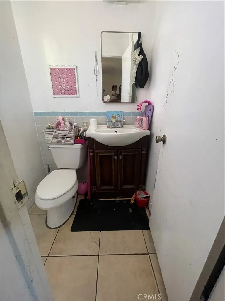 10302 Katella Anaheim, CA 92804