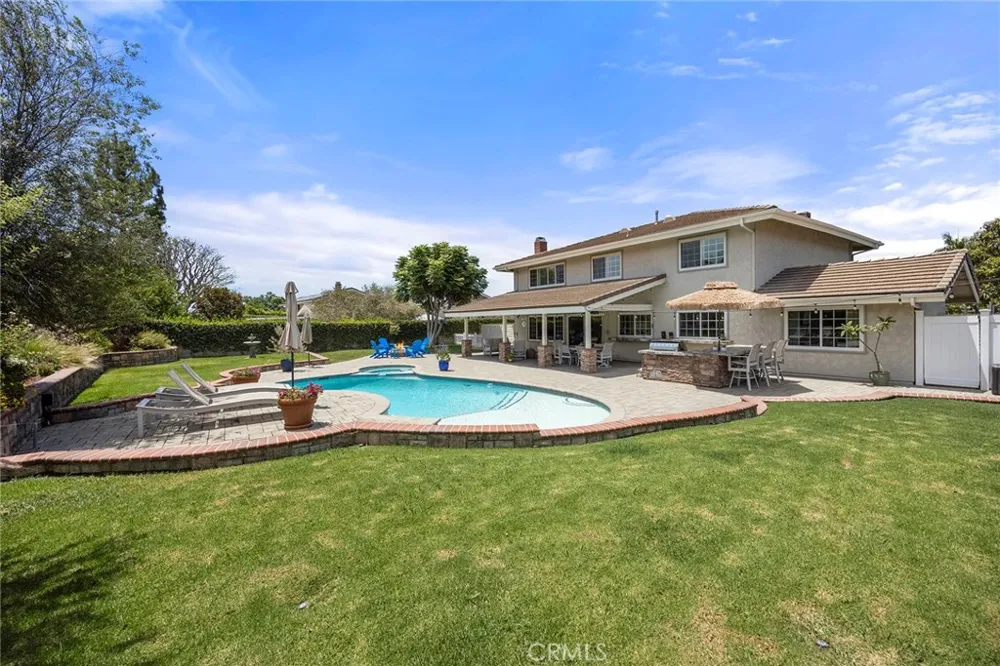 10536 Beardsley Villa Park, CA 92861
