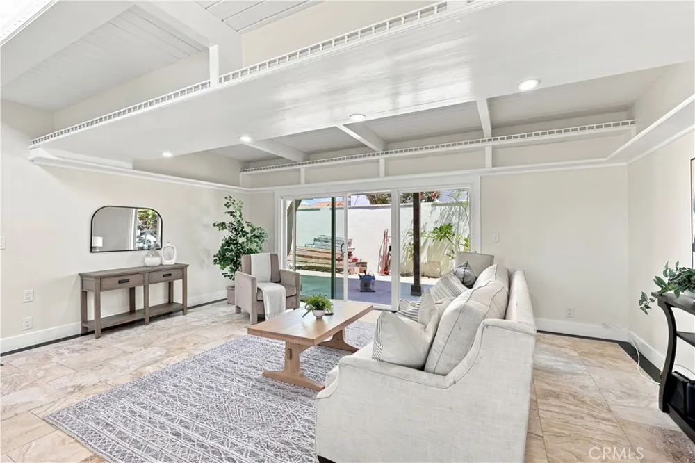 3159 W Lanerose Anaheim, CA 92804