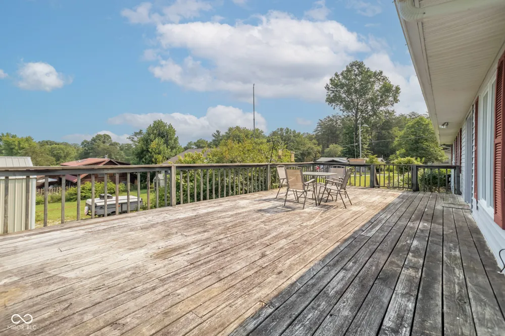 544 Park Lane Nashville, IN 47448