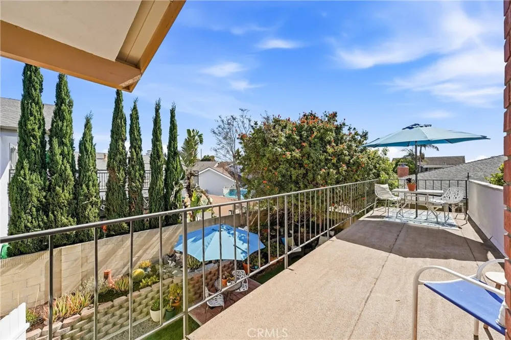 8821 Tamarisk Westminster, CA 92683
