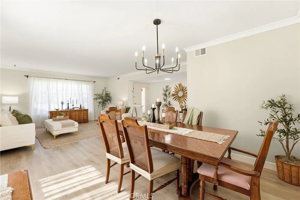 8821 Tamarisk Westminster, CA 92683