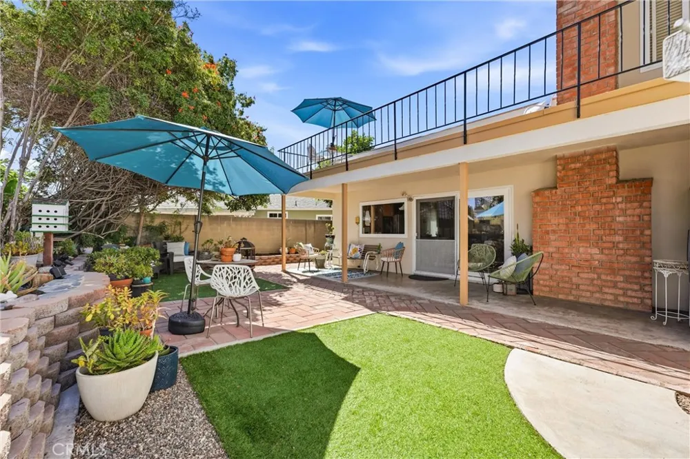 8821 Tamarisk Westminster, CA 92683