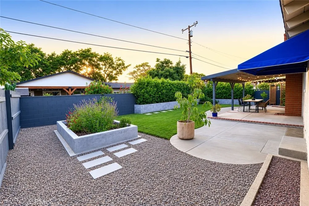 1506 Eastside Avenue Santa Ana, CA 92701