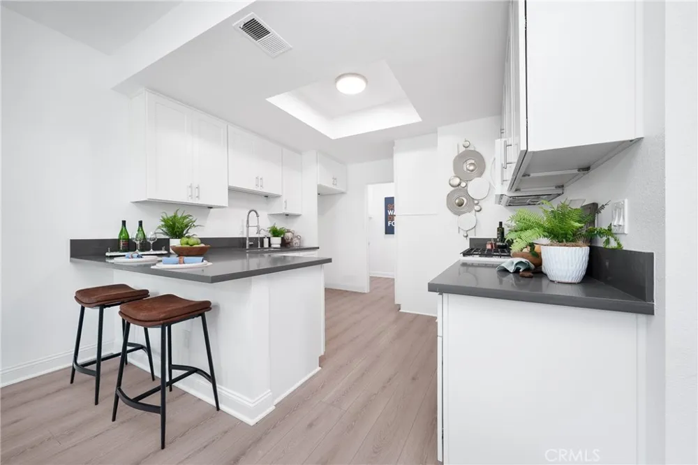 19431 Rue De Valore #38B Lake Forest, CA 92610