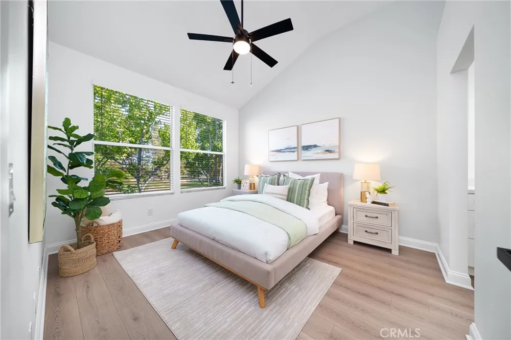 19431 Rue De Valore #38B Lake Forest, CA 92610